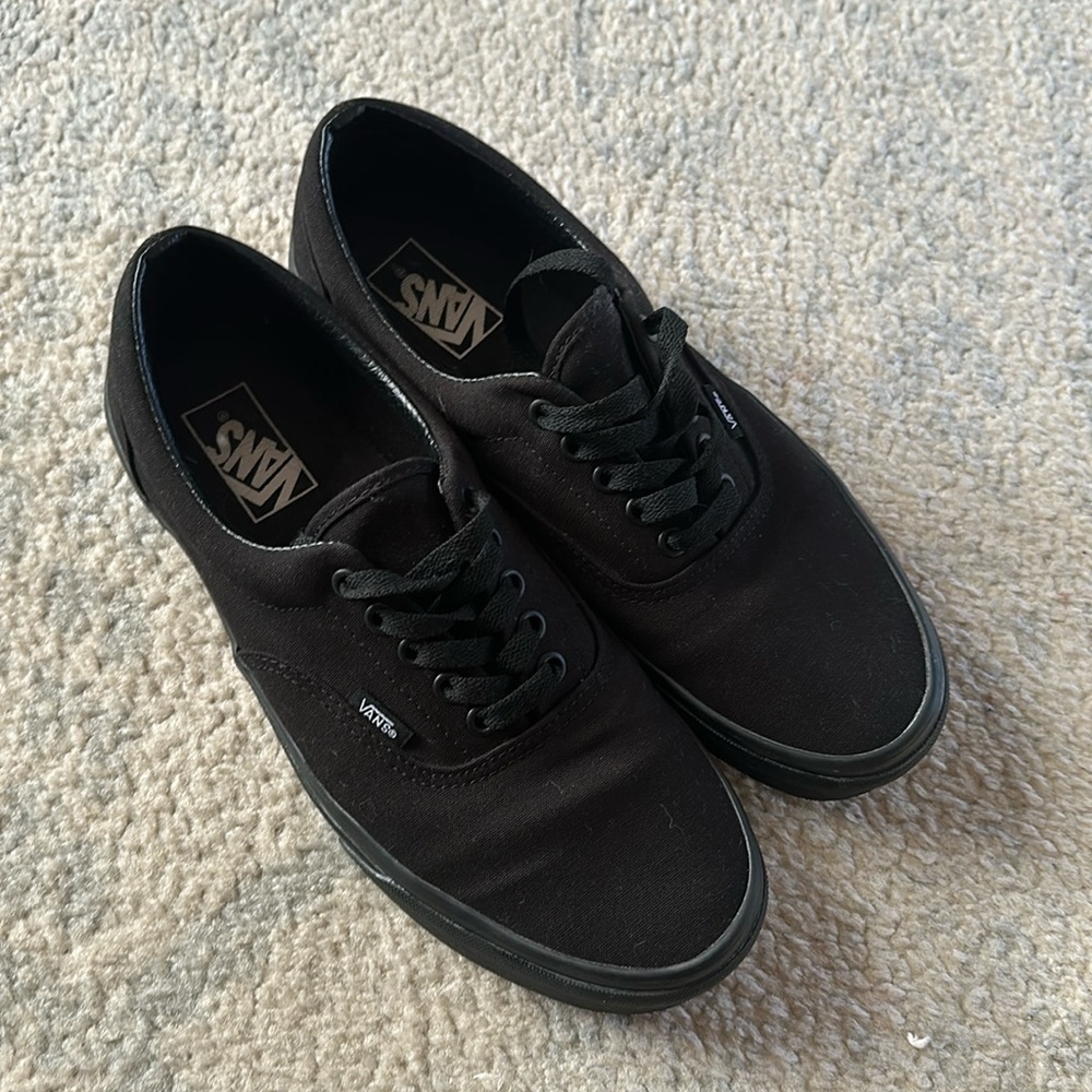 Men’s Vans Authentic Triple Black Size 10
